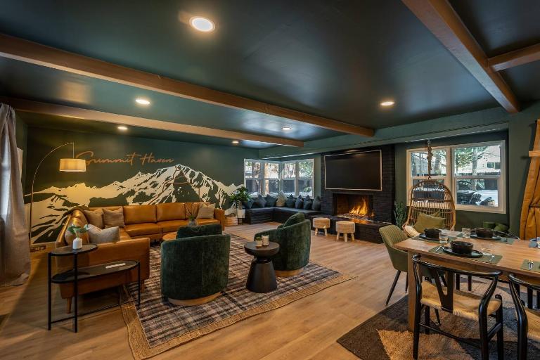 Summit Haven: Game Room | Sauna | Spa | 1/4 Acre - B&B Big Bear Lake