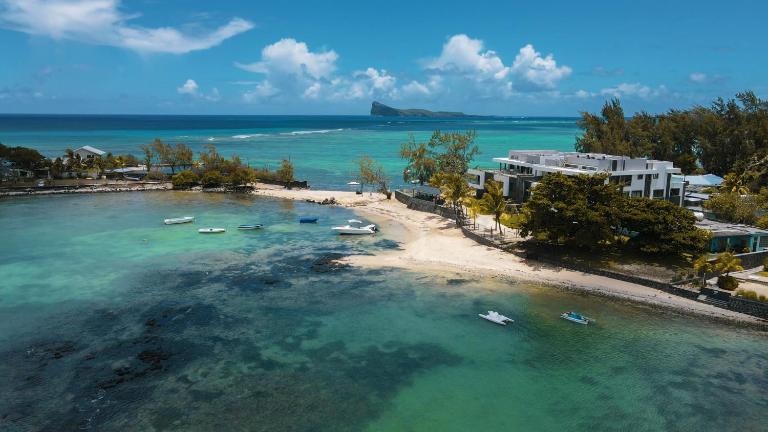 Pointe d'Azur Beachfront Homes - Pereybere - B&B Grand Baie