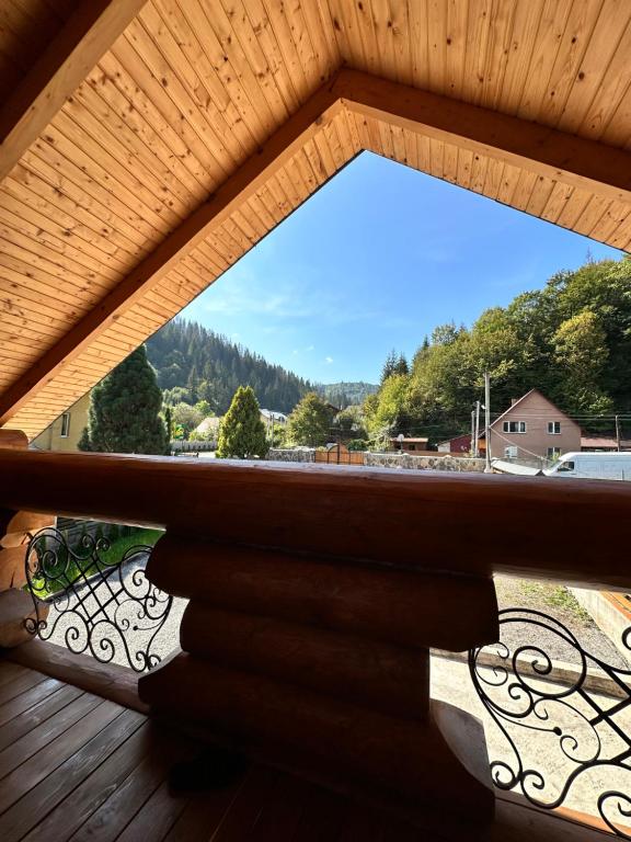 Апартаменти біля річки - B&B Mizhhirya