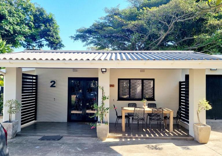 Smooth Sailing Unit -Ebbtide Beach House - B&B Port Shepstone