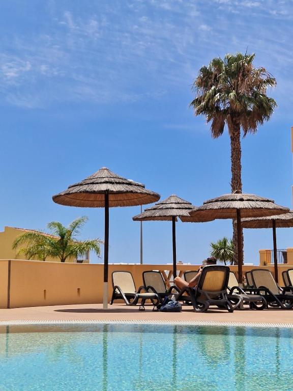Estréla da Luz CasaValerie studio with gym and indoor pool - Bed and Breakfast Senhora da Luz