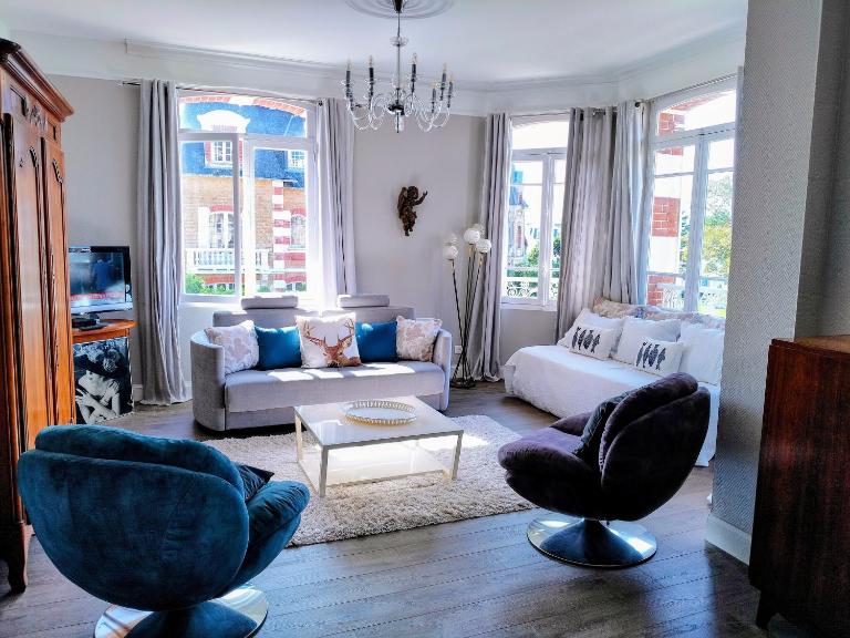 Emplacement exceptionnel Appartement très lumineux au cœur de Cabourg - B&B Cabourg