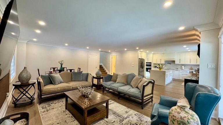 Luxury 4BR Retreat with Pool, Piano, Spa & Games - B&B Mississauga