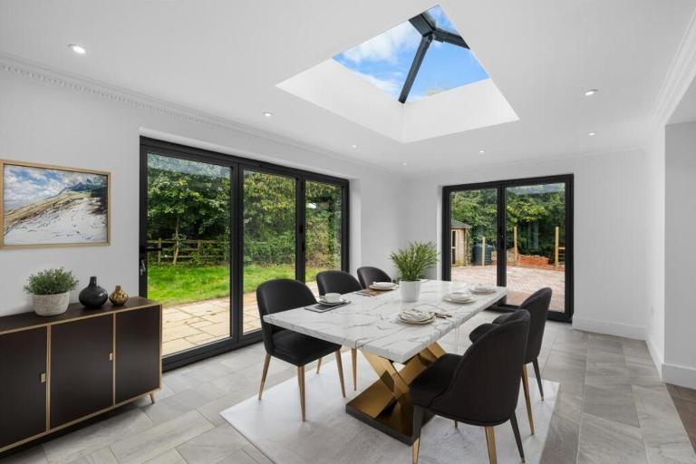Luxurious Relaxing 6 Bed House for great comfort - Chambres d'hôtes Lutterworth