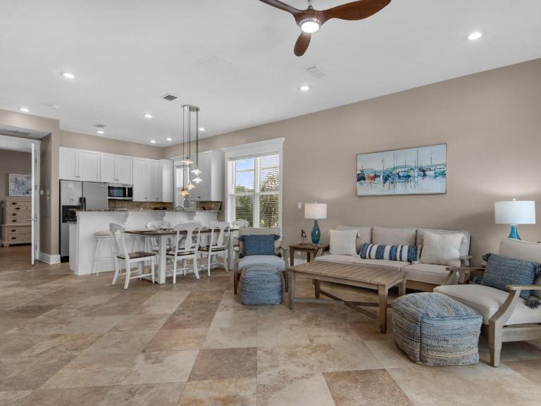 Miramar Beach Villas 112 by Newman-Dailey - Bed and Breakfast Destin