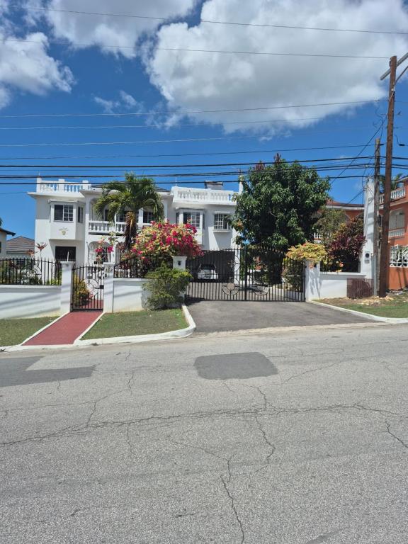 Wesley apartments - B&B Montego Bay