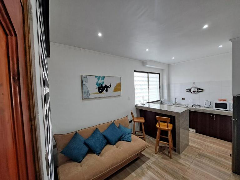 Departamento privado a pasos del centro - B&B Constitución