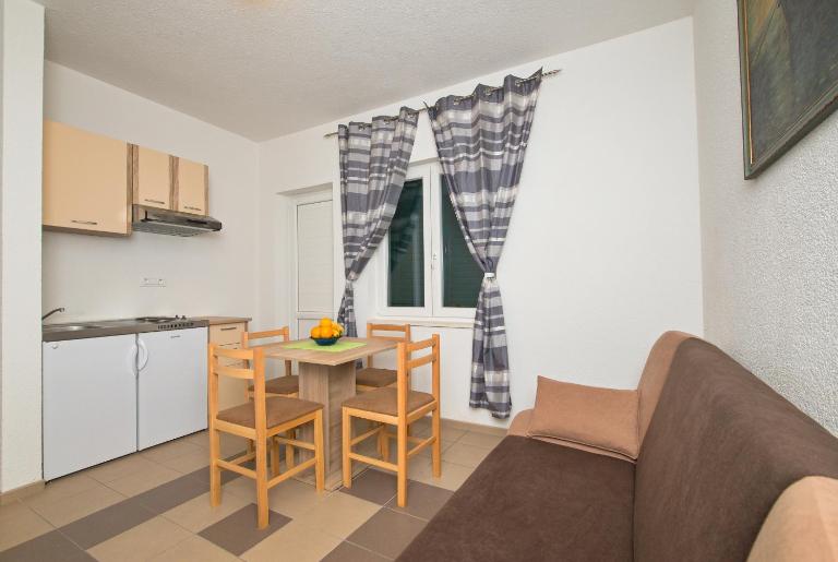 Apartment Afrika - B&B Makarska