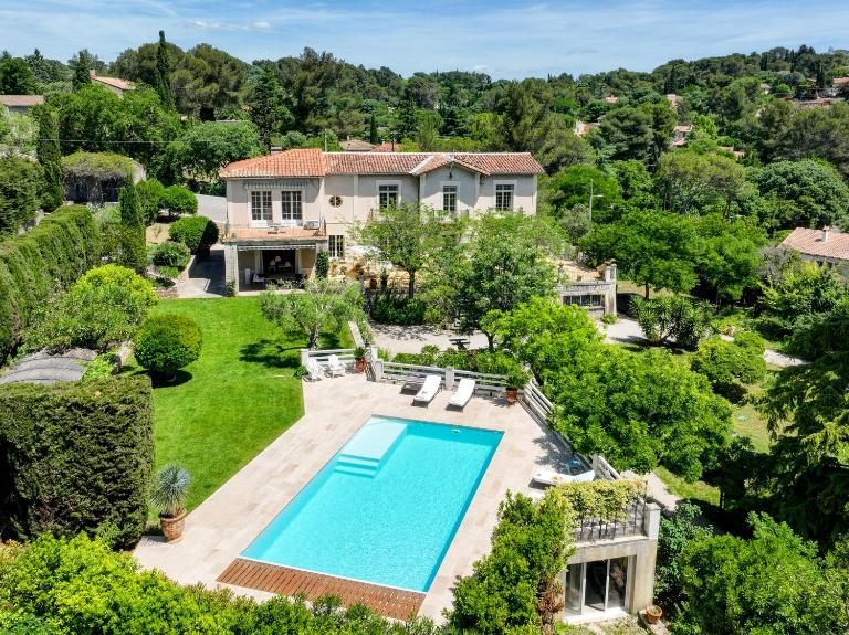 Chambres d'hôtes - Nîmes - Villa des roses - Ferienwohnung Nîmes