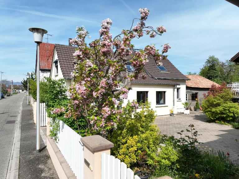 Maison de village près de Colmar de 90 m2 - Chambres d'hôtes Horbourg-Wihr