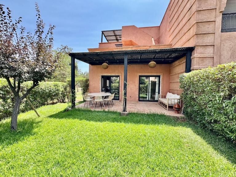 Private Garden Villa - Rooftop, BBQ, Pools and Views - B&B Marrakech