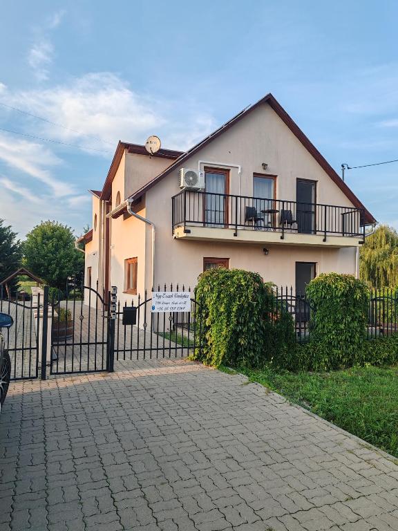 Négy Évszak Vendégház Demjén - B&B Demjén