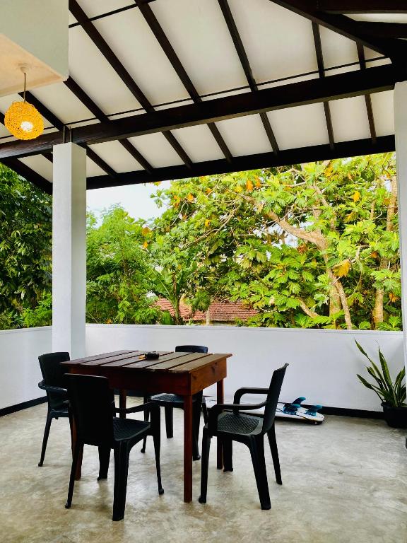 Coco Inn Polhena - B&B Matara