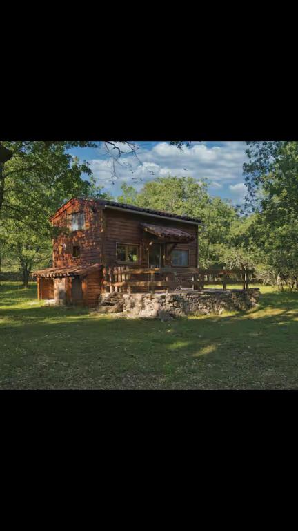 Cabane en bois - Chambres d'hôtes Saint-Antonin-Noble-Val