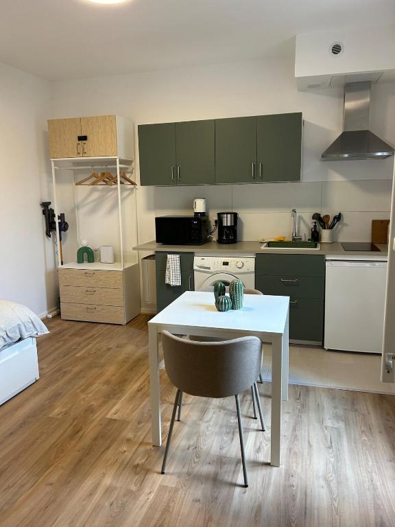 L'à Côté du Jardin - Ferienwohnung Issy-les-Moulineaux