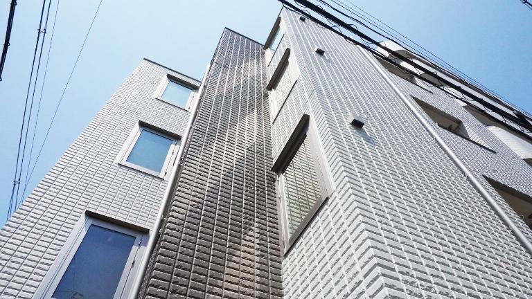 Poly Hostel Osaka - B&B Osaka