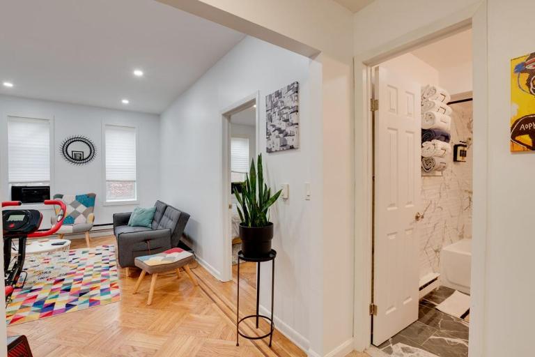 Cozy Condo Jersey City - Bed and Breakfast Jersey City