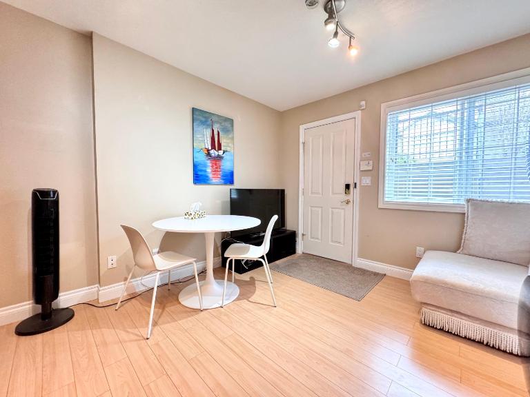 Cozy 1bedroom Suite in Vancouver Westside - B&B Vancouver