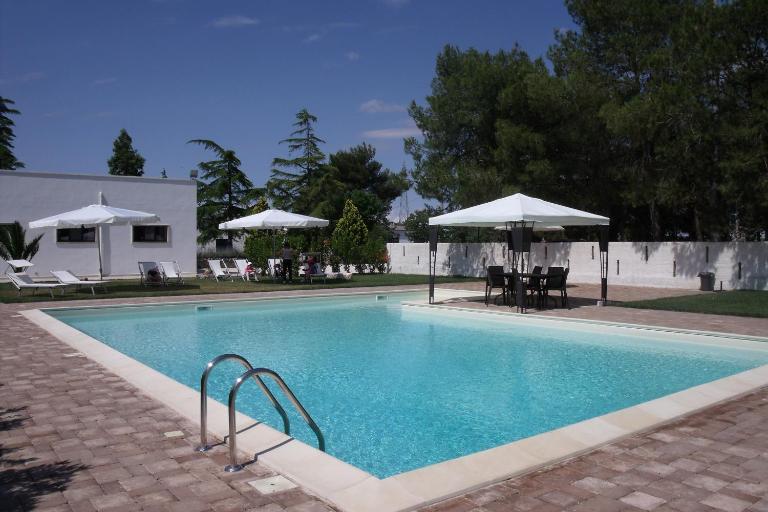 La Ferula Bed&Pool - Bed and Breakfast Santeramo in Colle