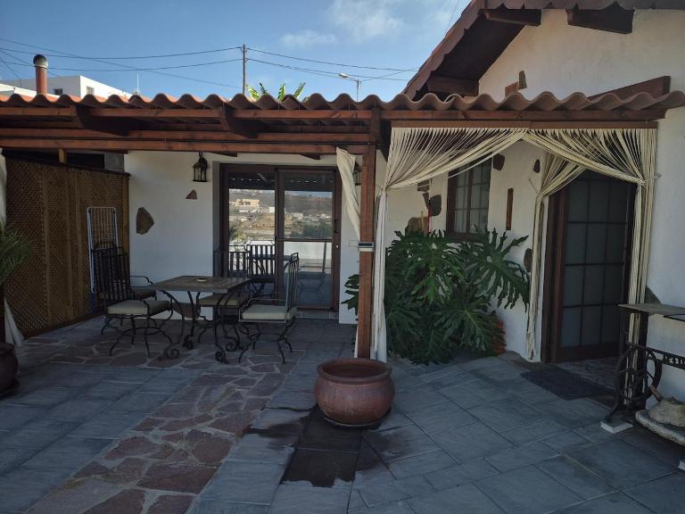 Welcome to your rural retreat, Casita Canaria III - Bed and Breakfast La Sabinita