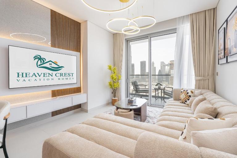 Vida Dubai Mall Balcony with Burj & City Views walk to Dubai Mall by Heaven Crest Vacation Homes - B&B Dubái