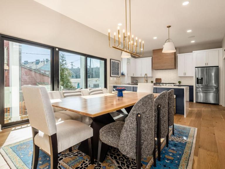 High End New Build, Rooftop Hot Tub, City Views - B&B Columbus
