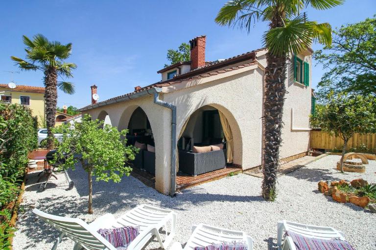 Casa Parenzana in Poreč - Haus für 7-9 Personen - B&B Parenzo