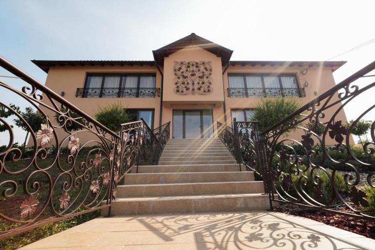 La Villa Casa - Bed and Breakfast Velika Plana