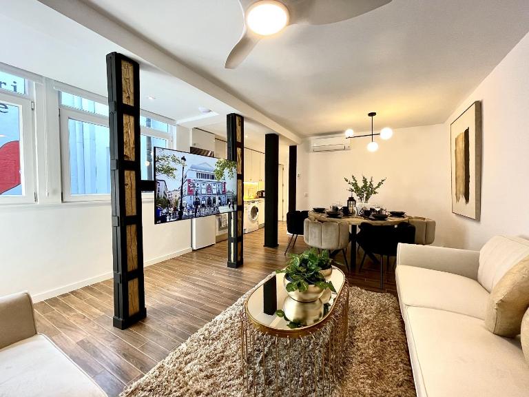 Waou OPERA es MIA - Corta Duración - Ferienwohnung Madrid