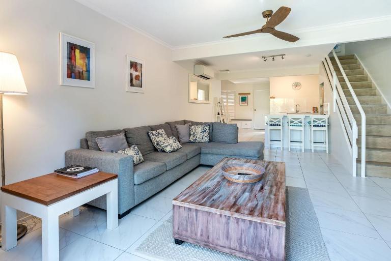 Barbados Hideaway near the Sparkling Noosa River - B&B Neusa Vale