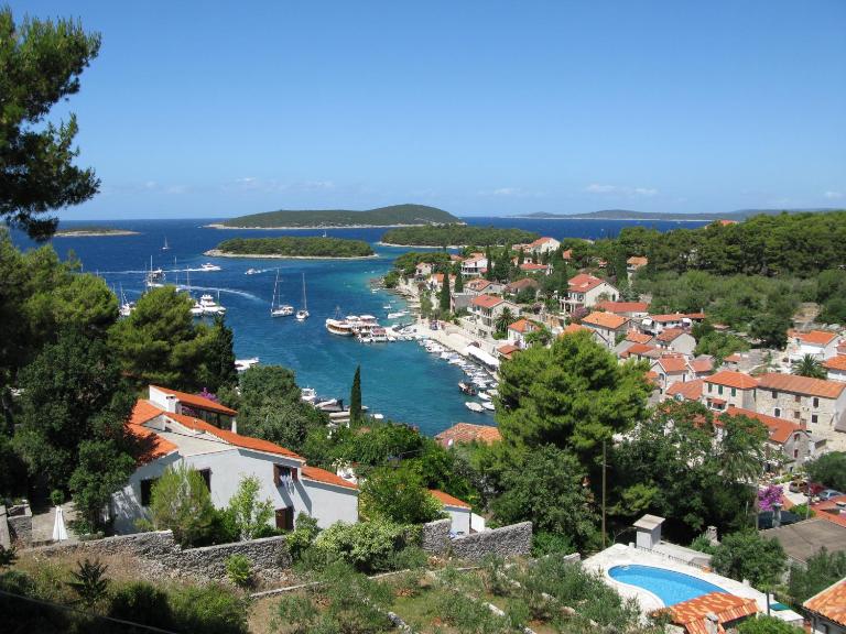 Apartmani Nata - Bed and Breakfast Maslinica