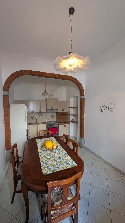Appartamento Rocca di Caprileone - Ferienwohnung Rocca di Capri Leone