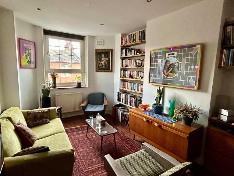 Open plan stylish urban flat - B&B London