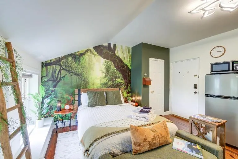OLD TOWN Nature Oasis Block 2 King 99 Walk Score - B&B Alexandria