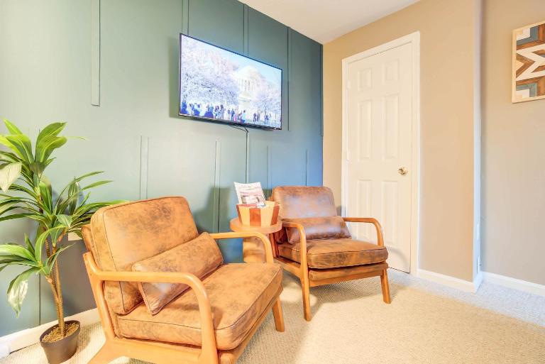 NEW Reno 1 Blk 2 King St - Bed and Breakfast Alexandria