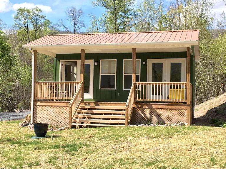 Cozy Cabin in the Idyllic Blue Ridge Mountains, Virginia - B&B Trout Dale