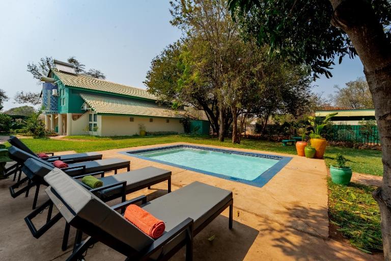 Kasongo Lodge - B&B Victoria Falls