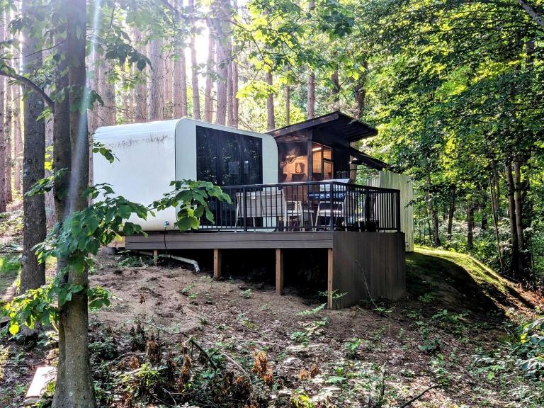 Secluded Modern Tiny House with Wood-Fired Hot Tub Near Trails in Sears, Michigan - B&B Sears