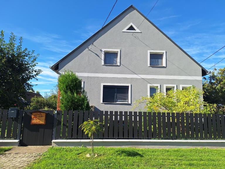 Bagoly Apartman - B&B Nemesvámos