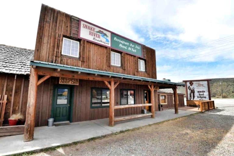 Stylish Tiny House Vacation Rental in Swan Valley, ID near Jackson Hole - B&B Irwin