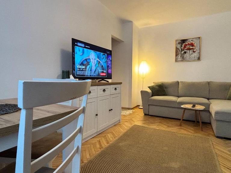 Ciao Cozy & Quiet Central Retreat - Self check-in - Bed and Breakfast Cluj-Napoca