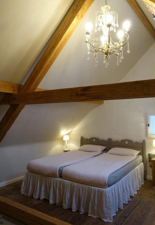Ferienhaus Quers - ökologisches Ferienhaus in der Eifel - B&B Wolsfeld