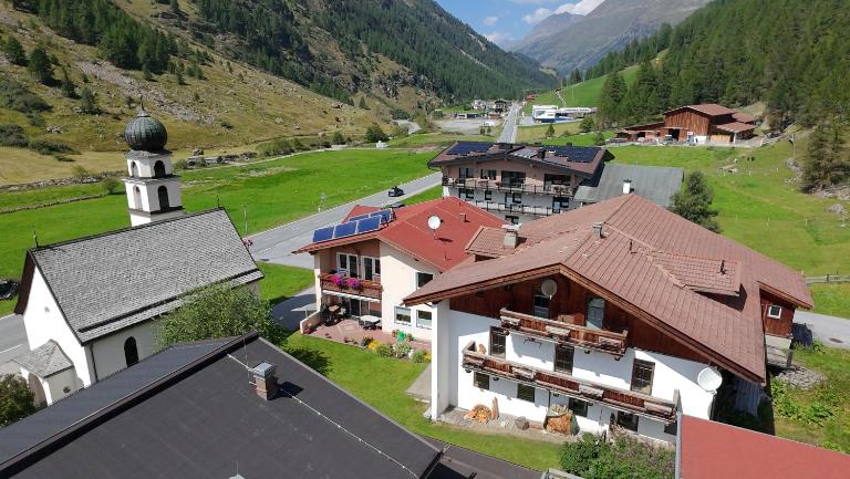 Mountain Lodge Obergurgl Ski & Bike in Chalet - B&B Obergurgl