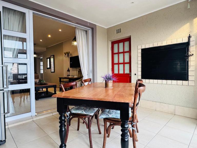 Luxurious 3 Bedroom Villa - B&B Mossel Bay
