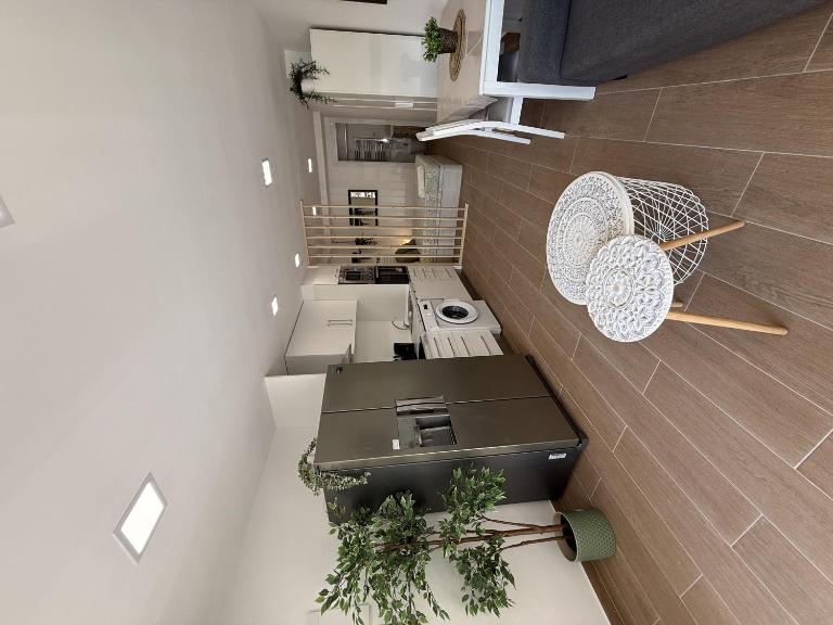 Estudios Independientes en Villa de Vallecas - B&B Madrid