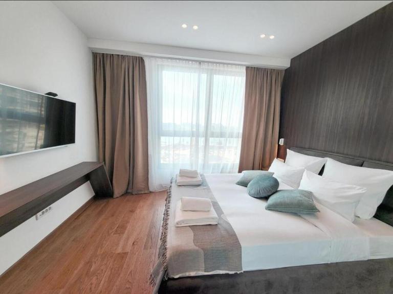Eterna Premium Apartment 1 Bedroom - B&B Semeteš