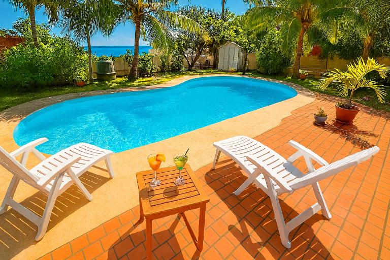 Villa O'rizon Bleu - Piscine XXL et vue mer panoramique sur St Gilles les Bains - B&B Saint-Gilles les Bains