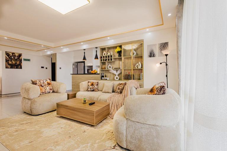 Luxury 2BR kilimani ,Skyline View,Pool & Gym - B&B Nairobi