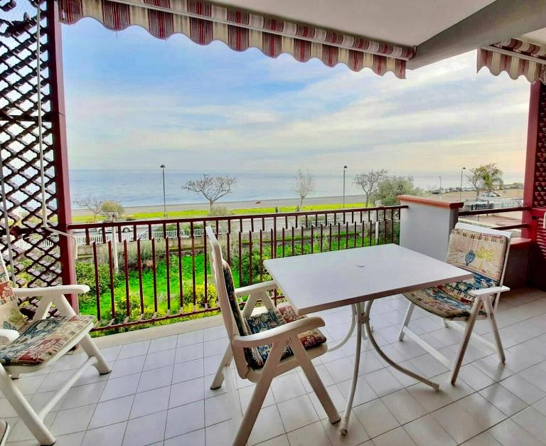 Alba sul Mare Apartments - B&B Alì Terme