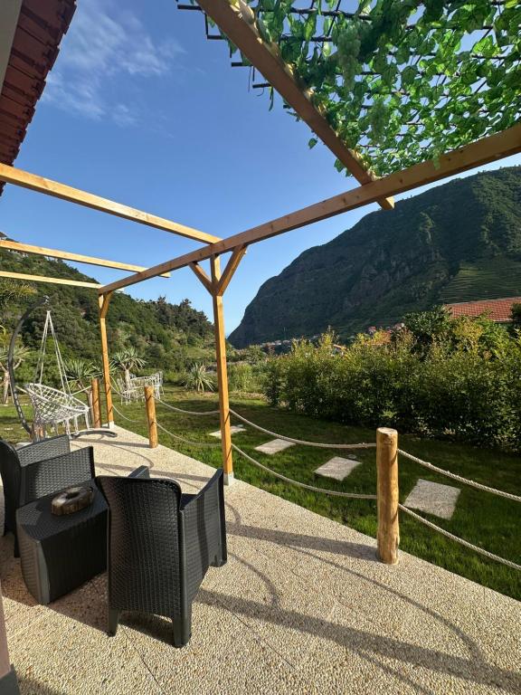 The Green Valley House II - B&B São Vicente